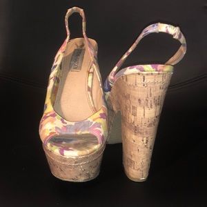 Steve Madden “P-Genny” Floral Sling Back - Block cork heel
